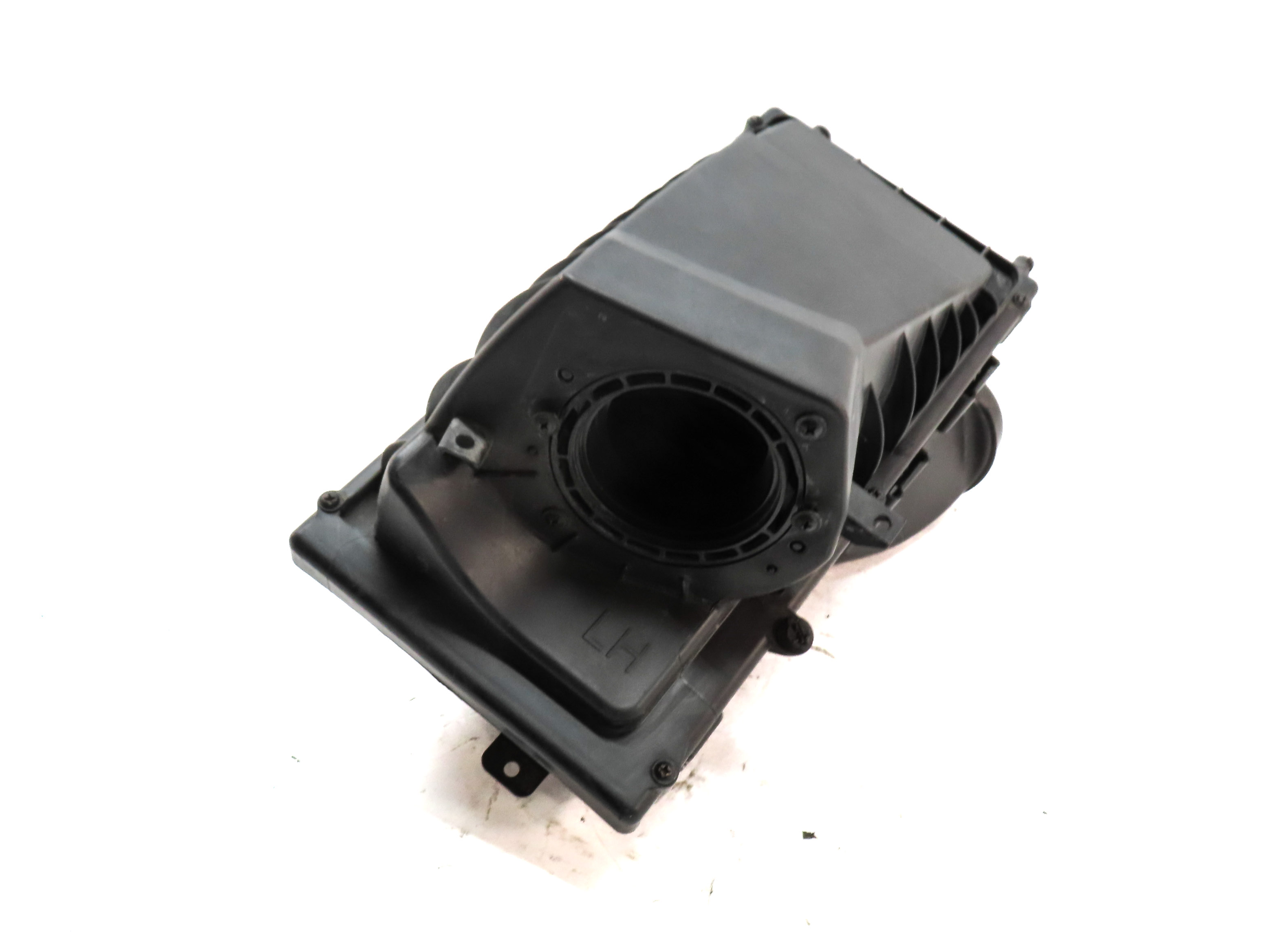 15-19 RANGE ROVER SPORT DISCOVERY (L405 L462 L494) 3.0L - LEFT AIR FILTER BOX — exact item pictured
